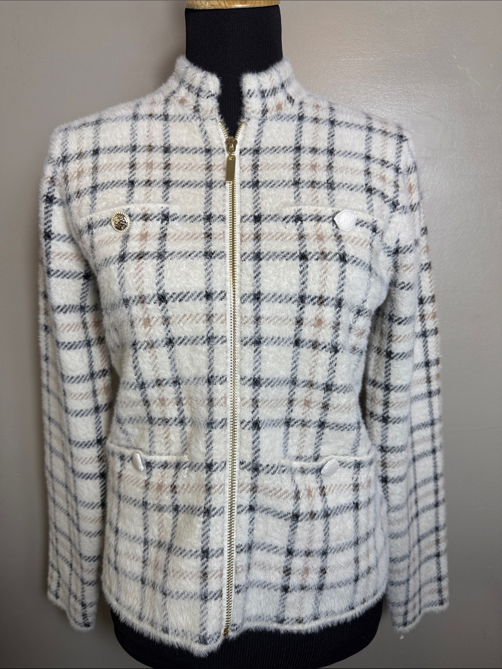 Tahari Cream Plaid Zip-Front Fuzzy Eyelash Sweater Jacket Sz M NWOT